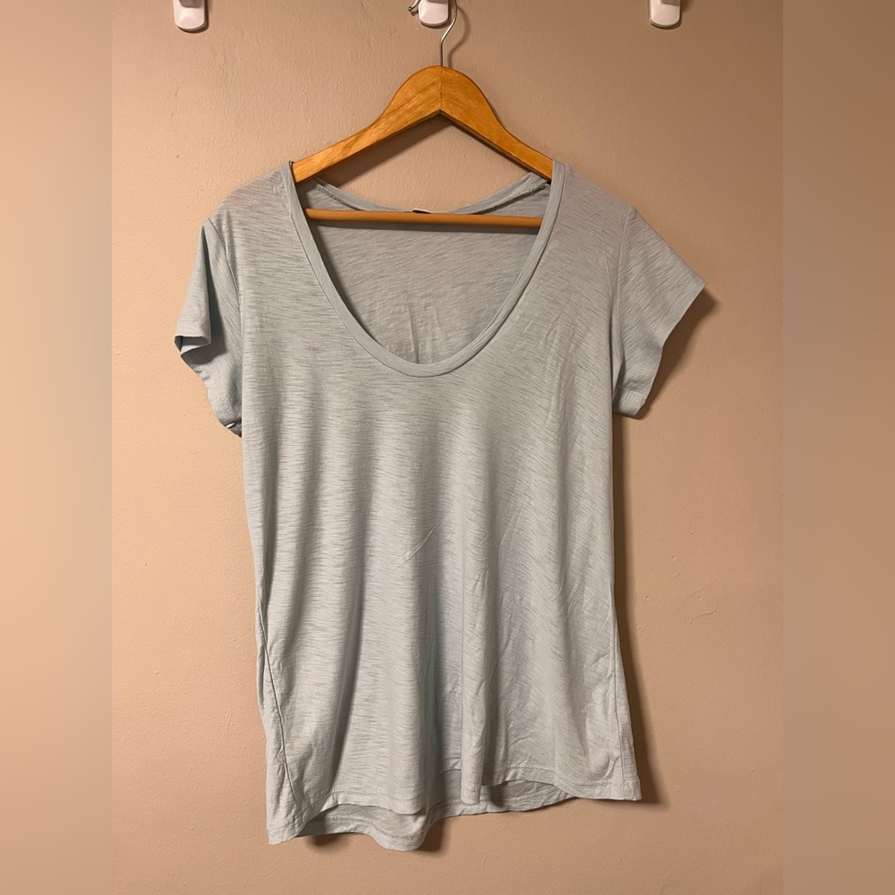 James Perse, size 3, sea green women’s tee